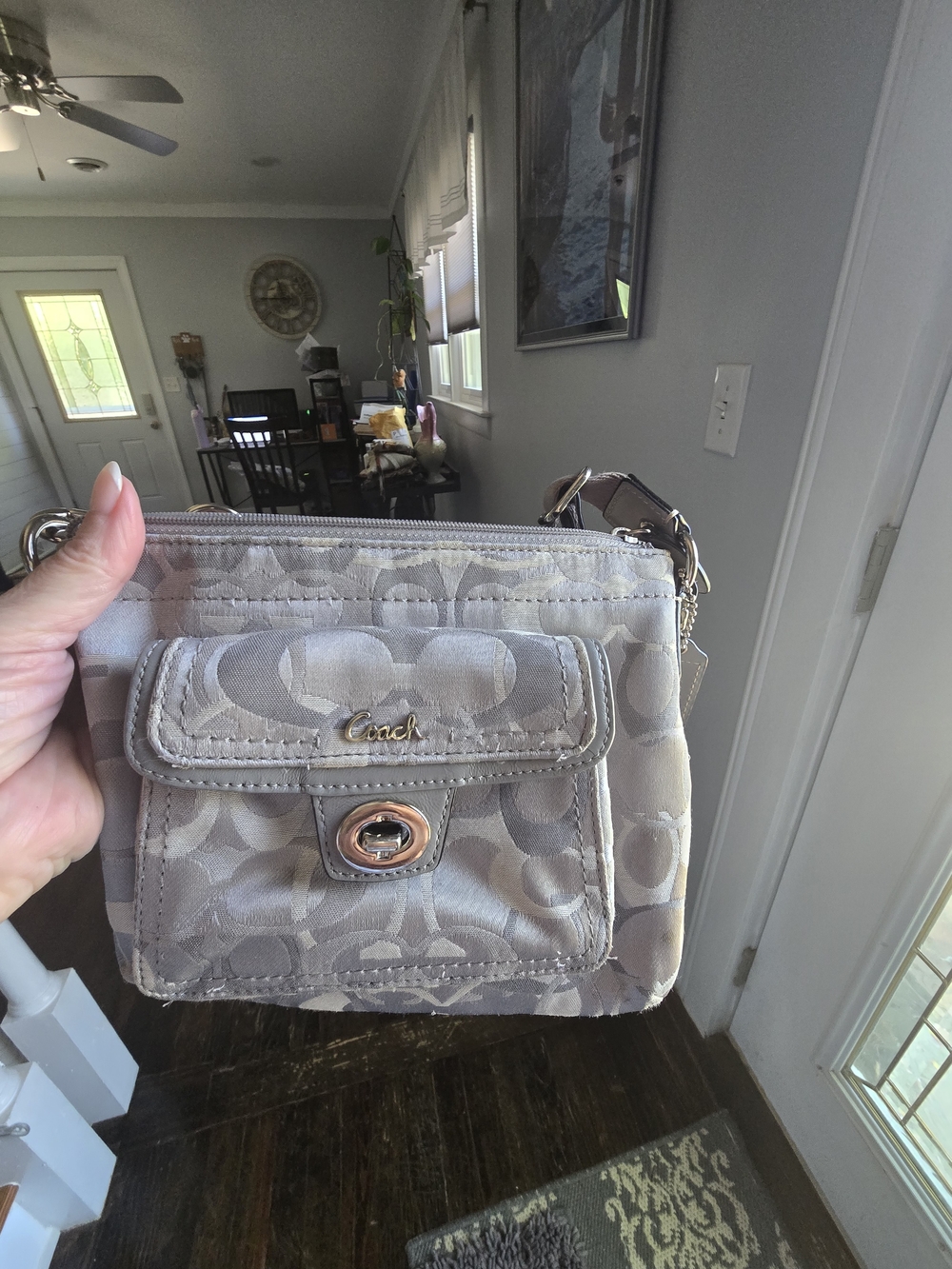 Coach Silver Gray Signature Crossbody Bag with Turn-Lock Pocket - Picture 3 of 4